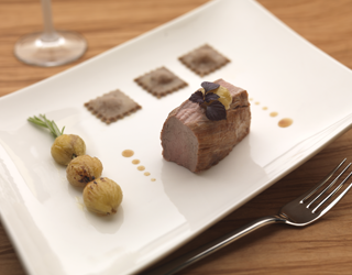 Recette - Mignon de porc à la myrte et châtaigne, ravioles de broccio à la châtaigne Recette - Mignon de porc à la myrte et châtaigne, ravioles de broccio à la châtaigne
