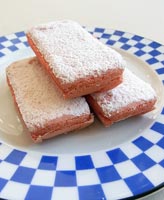 ビスキュイ・ローズ・ド・ランス Biscuits Rose de Reims
