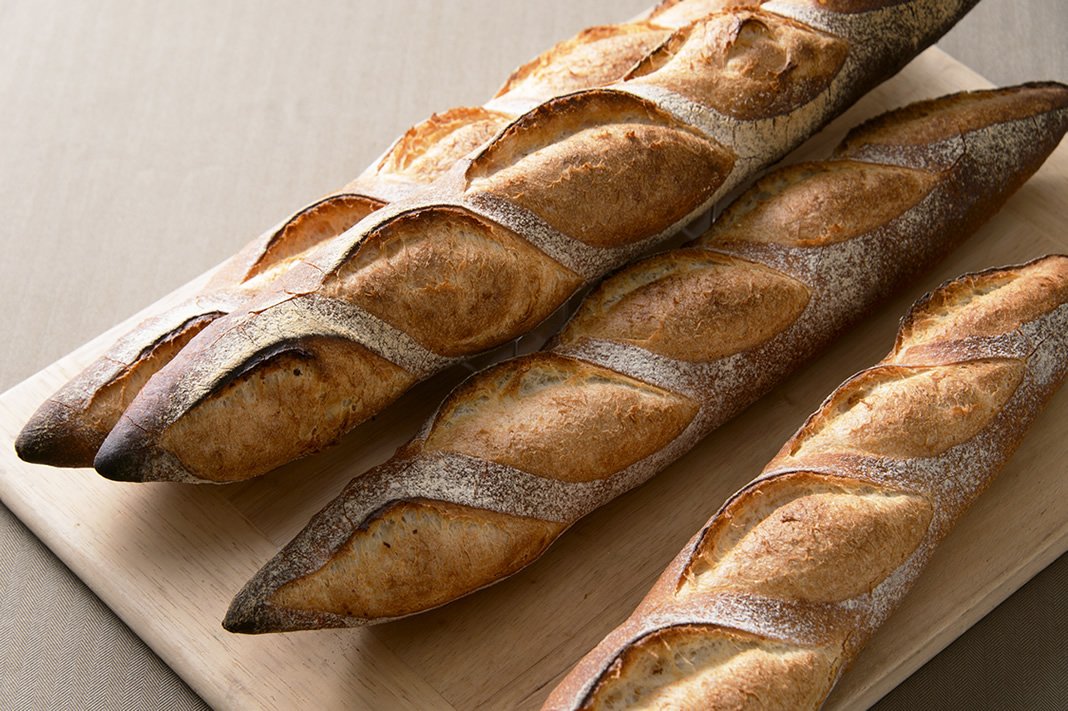 Baguette (tradition) et baguette viennoise, origines et evolution
