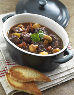 Recipe - Beef stew in red wine, with bacon, onions, and mushrooms Recipe - Beef stew in red wine, with bacon, onions, and mushrooms