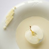 根セロリのクレーム、りんご添え