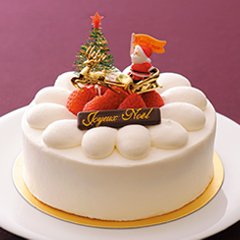 ル・ガトー・フレーズ 素材にこだわったガトー・フレーズ。ふんわりとしたスポンジにふわふわの生クリーム、大粒のイチゴをあしらったショートケーキ。