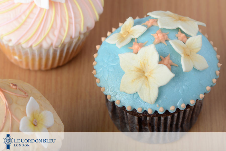 Cake Decorating