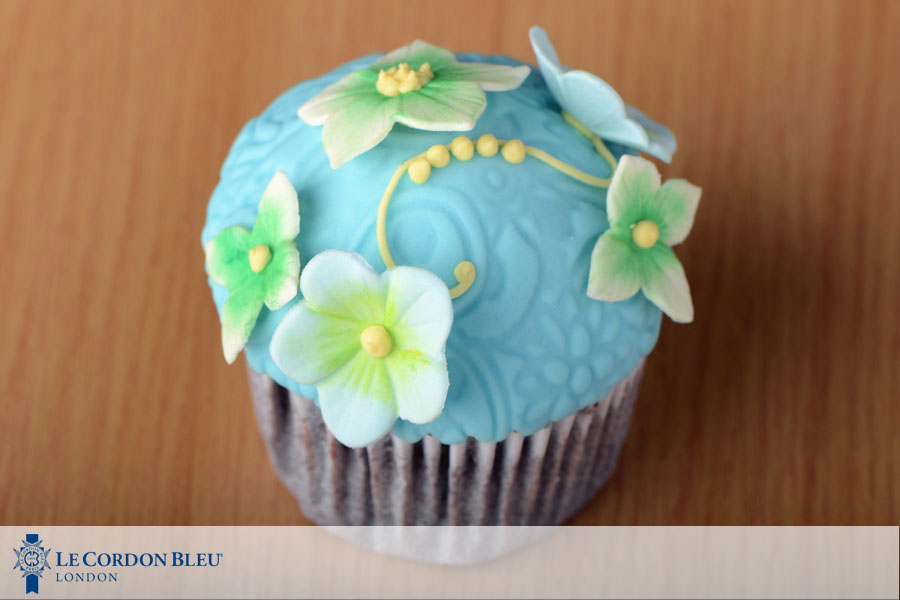 Cake Decorating
