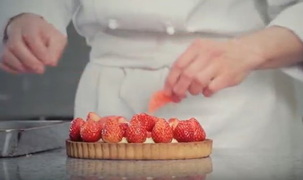 『芸術的なテクニックの裏側-菓子編』ビデオ