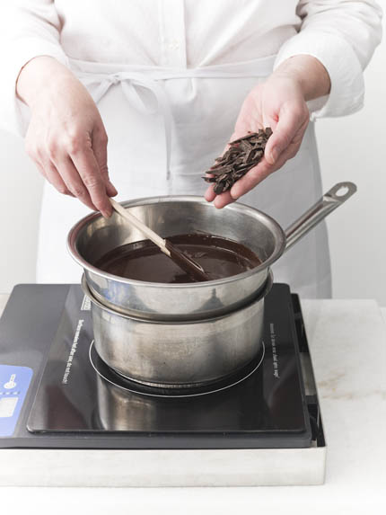 tempering chocolate