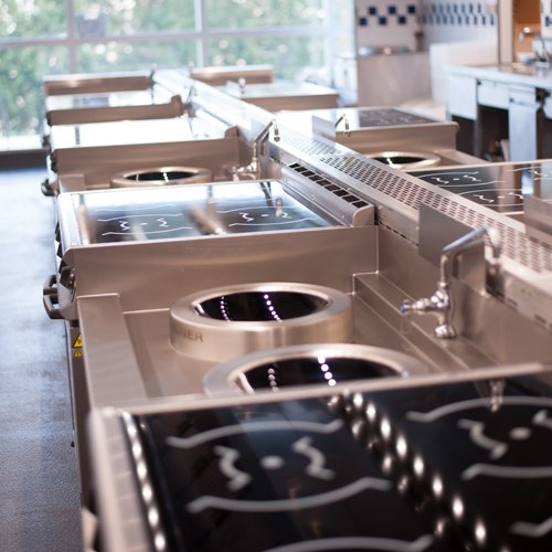 Salle cuisines asiatiques de l'école Le Cordon Bleu Paris