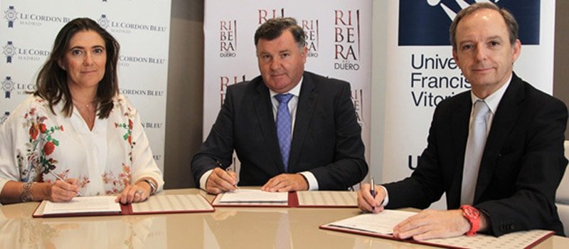 Firma del convenido entre Ribera del Duero, Le Cordon Bleu Madrid y la UFV