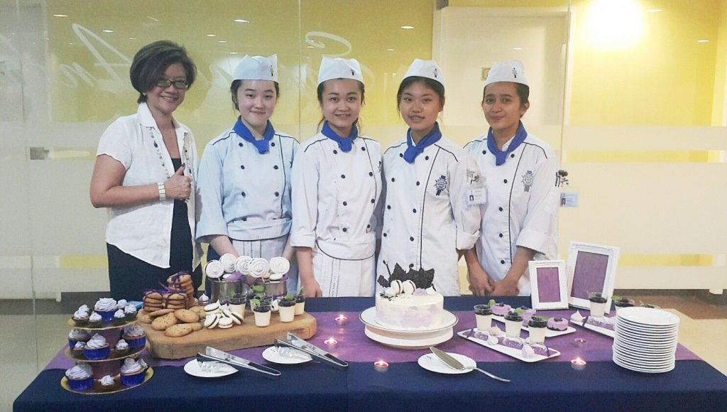 Student and the General Manager of Le Cordon Bleu Malaysia