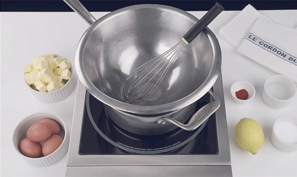 Le Cordon Bleu Technique: Hollandaise sauce