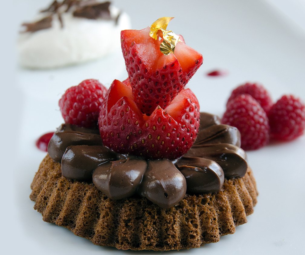 Recipe: Chocolate genoa cake