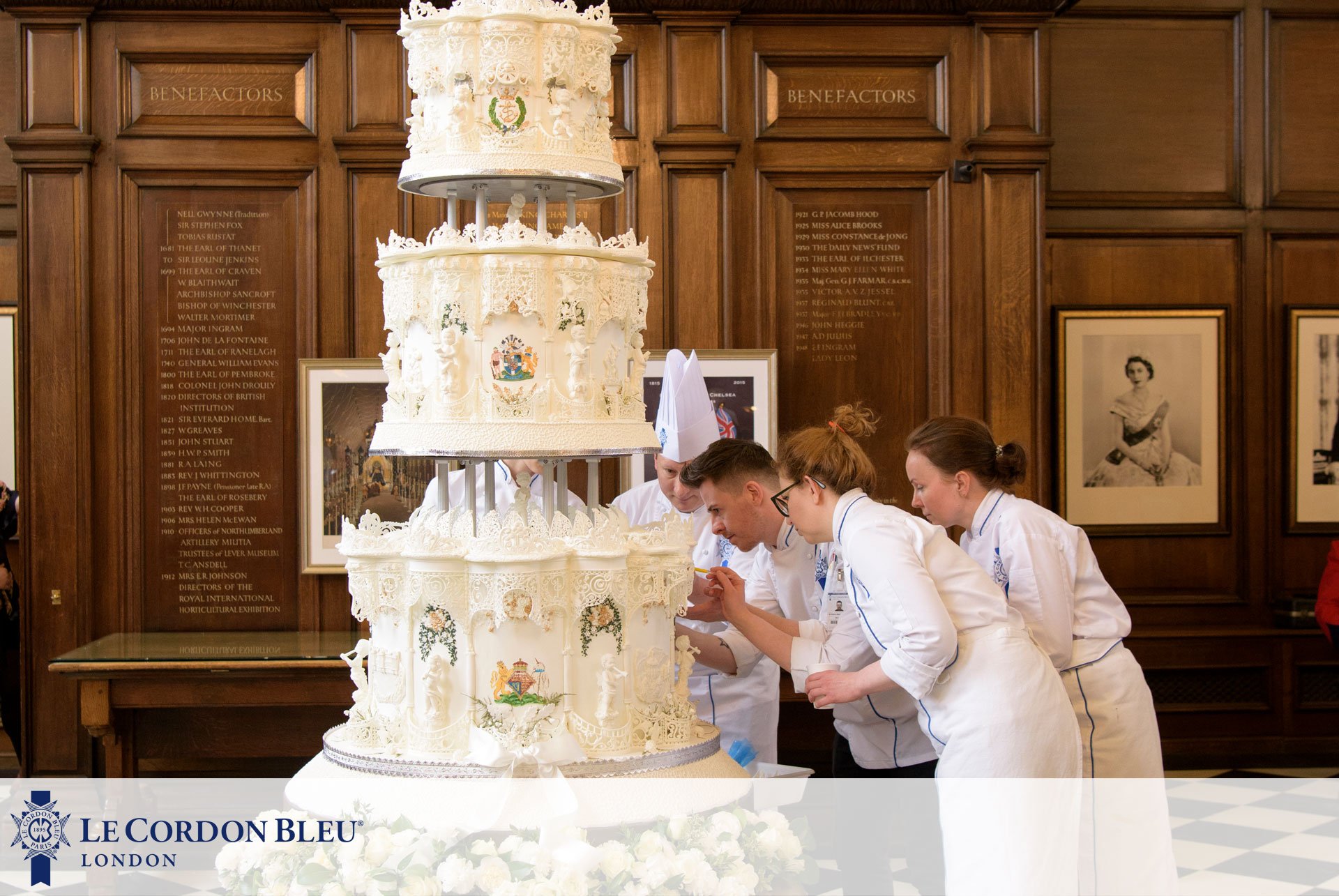 Le Cordon Bleu London’s cake fit for a queen