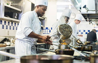 CB IN THE KITCHEN SUDENTS 2014